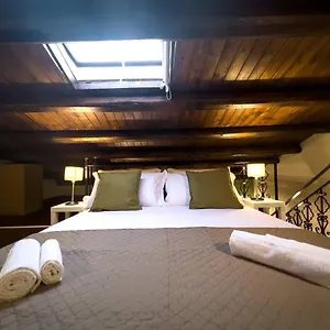  Apartamento Domus Conte Federico Italia
