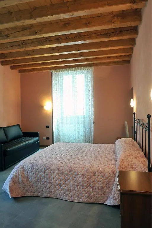 B&B Sant'Antonio De Foris Bergamo Bed & Breakfast